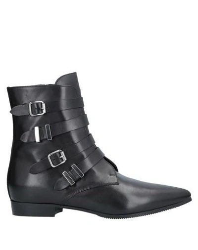 Liviana Conti Ankle Boots In Black