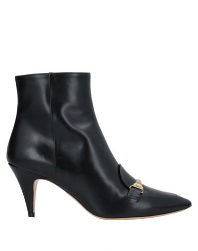 Tod's Ankle Boots In Black