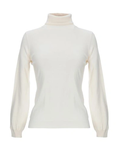 Ballantyne Turtleneck In Ivory