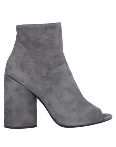 Eleventy Ankle Boot In Lead