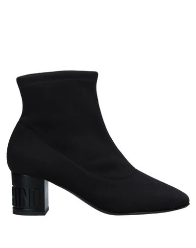 Moschino Ankle Boot In Black