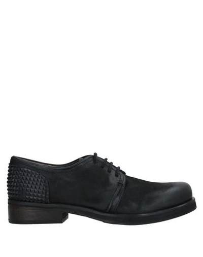 Crime London Laced Shoes In Black