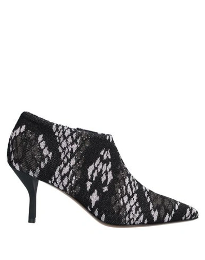 Circus Hotel Booties In Black