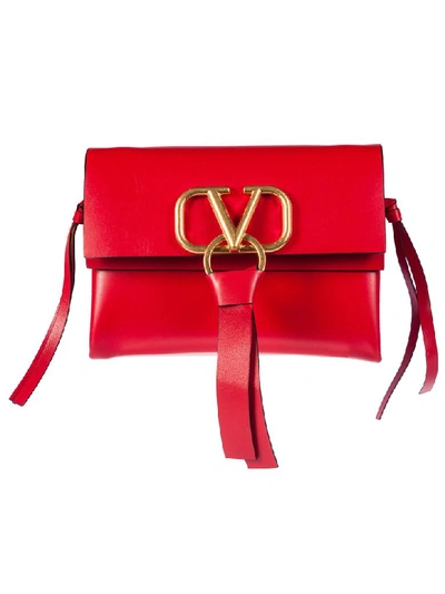 Valentino Garavani Logo Plaque Shoulder Bag In Red