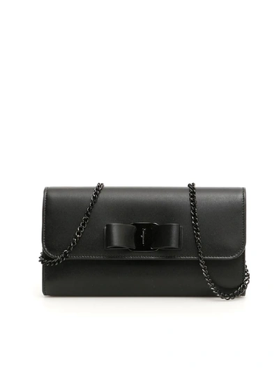 Ferragamo Vara Clutch In Black (black)