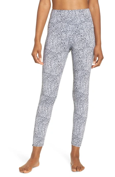 Onzie High Rise Capris In Jet