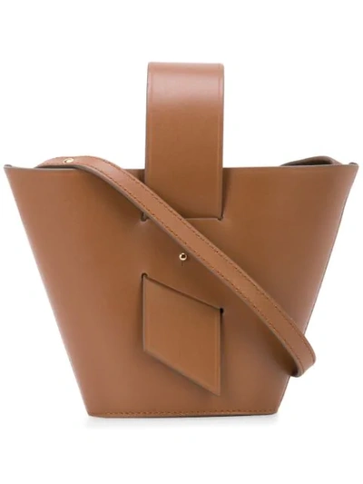 Carolina Santo Domingo Women's Mini Amphora Leather Bucket Bag In Lion