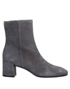 Deimille Ankle Boots In Grey