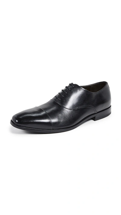 Hugo Boss Men's Kensington Leather Cap-toe Oxfords In Black