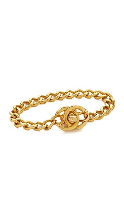 Pre-owned Chanel Small Turn Lock Bracelet In Gold