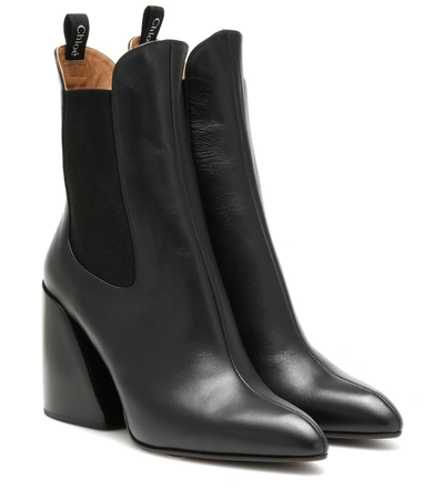 Chloé Wave Leather Ankle Boots In Black