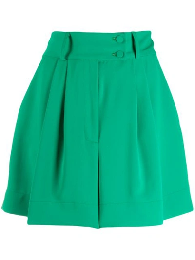 Styland Pleated Short Shorts In Green