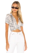 Superdown Jenela Twist Front Shirt In Cream & Black