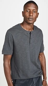 Vince Classic Short Sleeve Slub Henley In Black