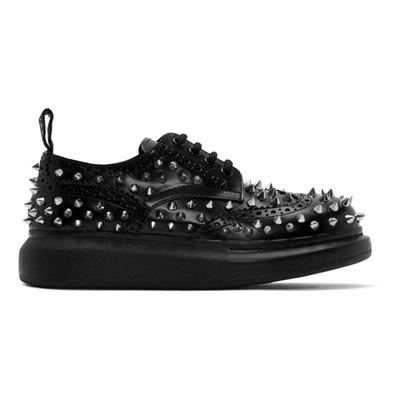 Alexander Mcqueen Studded Flatform Leather Brogues In Black/silver