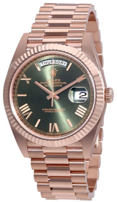 Pre-owned Rolex  Day-date 228235