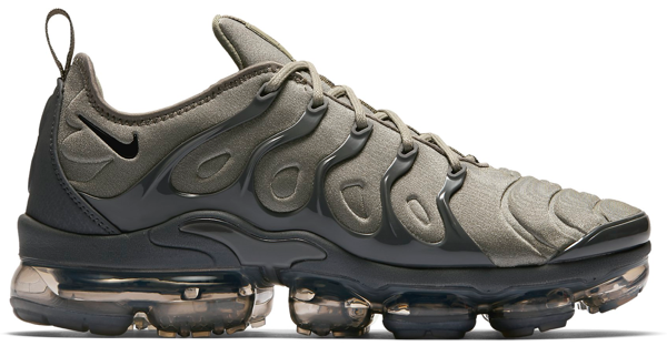 nike vapormax plus dark grey