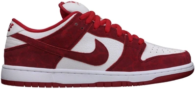Pre-owned Nike Sb Dunk Low Valentine's Day (2014) In University Red/university Red-white
