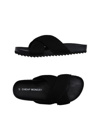 sandals cyber monday sale