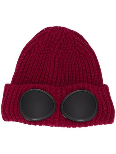 C.p. Company Beanie Mit Goggle-detail In Red