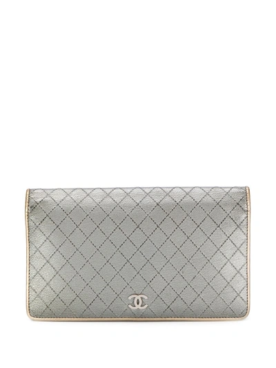 Pre-owned Chanel Cc Diamond-quilted Bi-fold Wallet In Silver