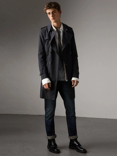 Burberry The Kensington – Mid-length Trench Coat In Navy