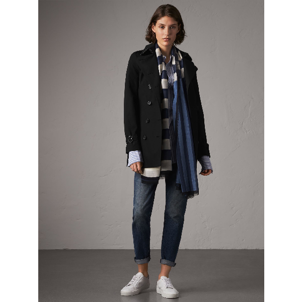 burberry short raincoat
