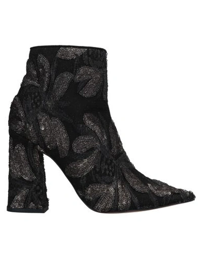 Pura López Ankle Boot In Black