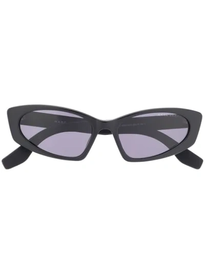 Marc Jacobs Cat-eye Shaped Sunglasses In Black