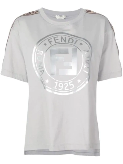 Fendi Round Foil Logo T-shirt In F188m Eliot+tobacco