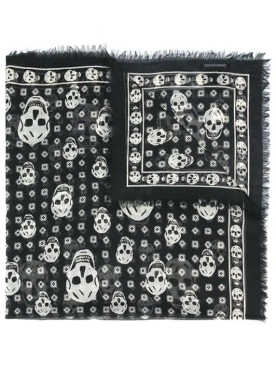 Alexander Mcqueen Classic Skull Scarf In Black