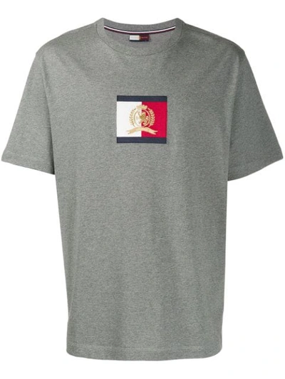 Tommy Hilfiger Logo Patch T-shirt In Grey