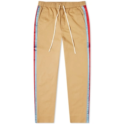 Gucci Taped Logo Chino In Brown