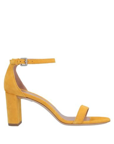 Deimille Sandals In Yellow
