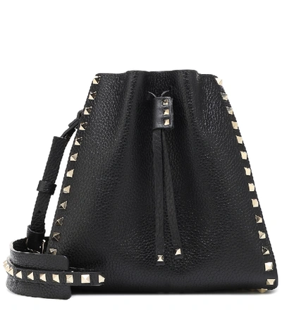 Valentino Garavani Rockstud Leather Bucket Bag In Black