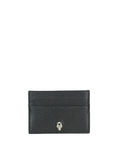 Alexander Mcqueen Hammered Leather Skull Card Holder In Black