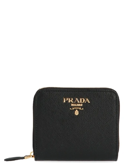 Prada Logo Zipped Wallet In Black