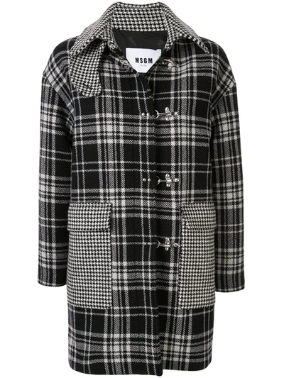 Msgm Checked Duffle Coat In Black/white