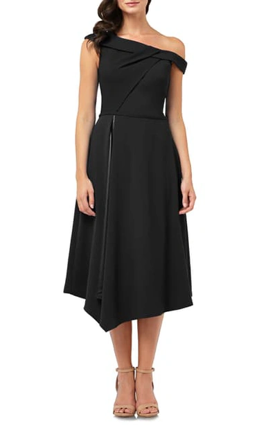 Carmen Marc Valvo Infusion One-shoulder Crepe Dress In Black