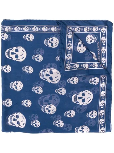 Alexander Mcqueen Seidenschal Mit Totenkopf-print In Blue