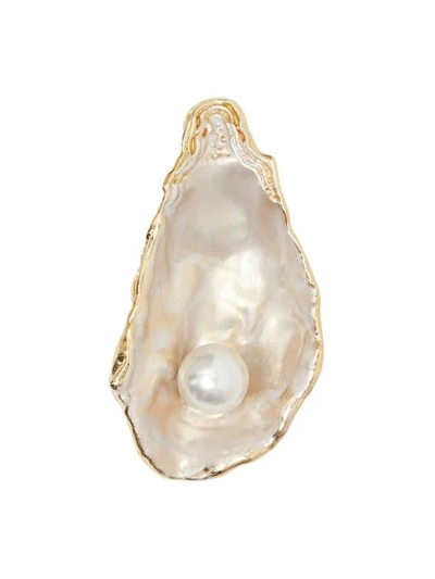 Burberry Resin Pearl Detail Gold-plated Oyster Brooch In Light Gold/pearl