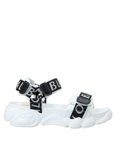Buffalo Sandals In White