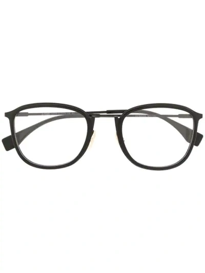 Fendi Round Frame Glasses In Black