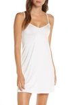Hanro Satin Deluxe Chemise In Off White