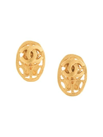 Pre-owned Chanel 1995 Cc Oval Clip-on Earrings In Gold
