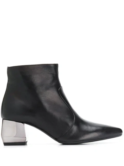 Anna Baiguera Pointed Ankle Boots In Black