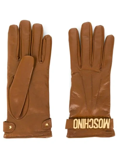 Moschino Logo Plaque Gloves In Brown