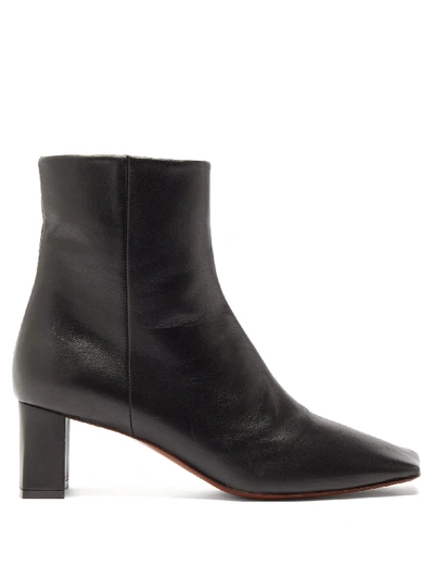 Vetements Boomerang Square-toe Leather Ankle Boots In Black