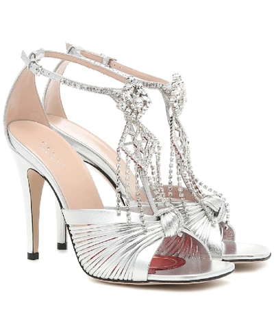 Gucci Leather Embellished Crawford Knot Sandals 105 In Silver