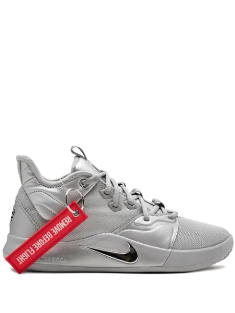 nike nasa shoes silver